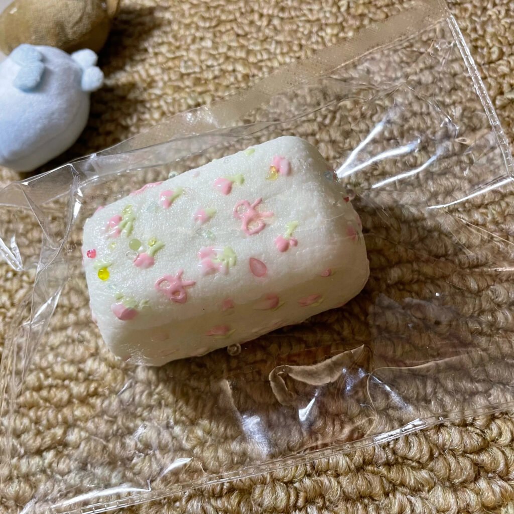 375013 Mintrain Vintage Floral Milk Brick (Potato Clay Texture Series) / 薄荷雨Mintrain 复古碎花奶砖（土豆泥触感系列）