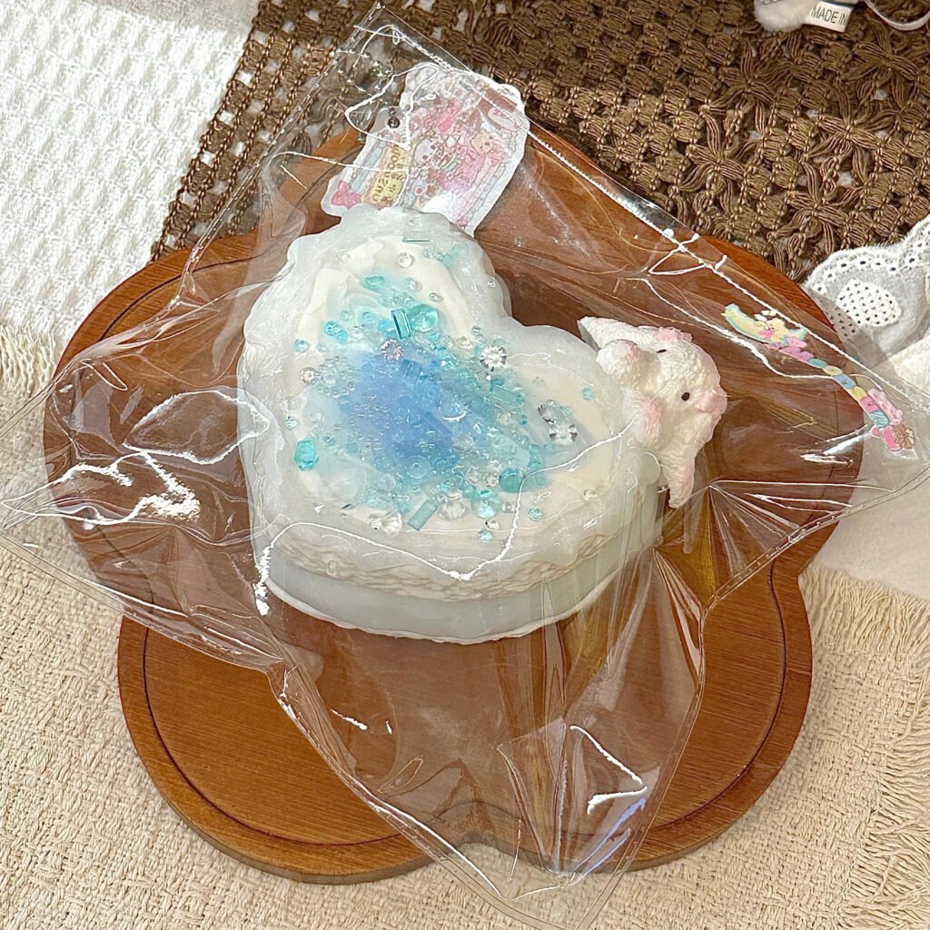 359008 MoonSun Blue Heart Cake (Whipped Cream Clay Texture Series) / 月芽小屋 爱心蛋糕蓝（绵奶油触感系列）