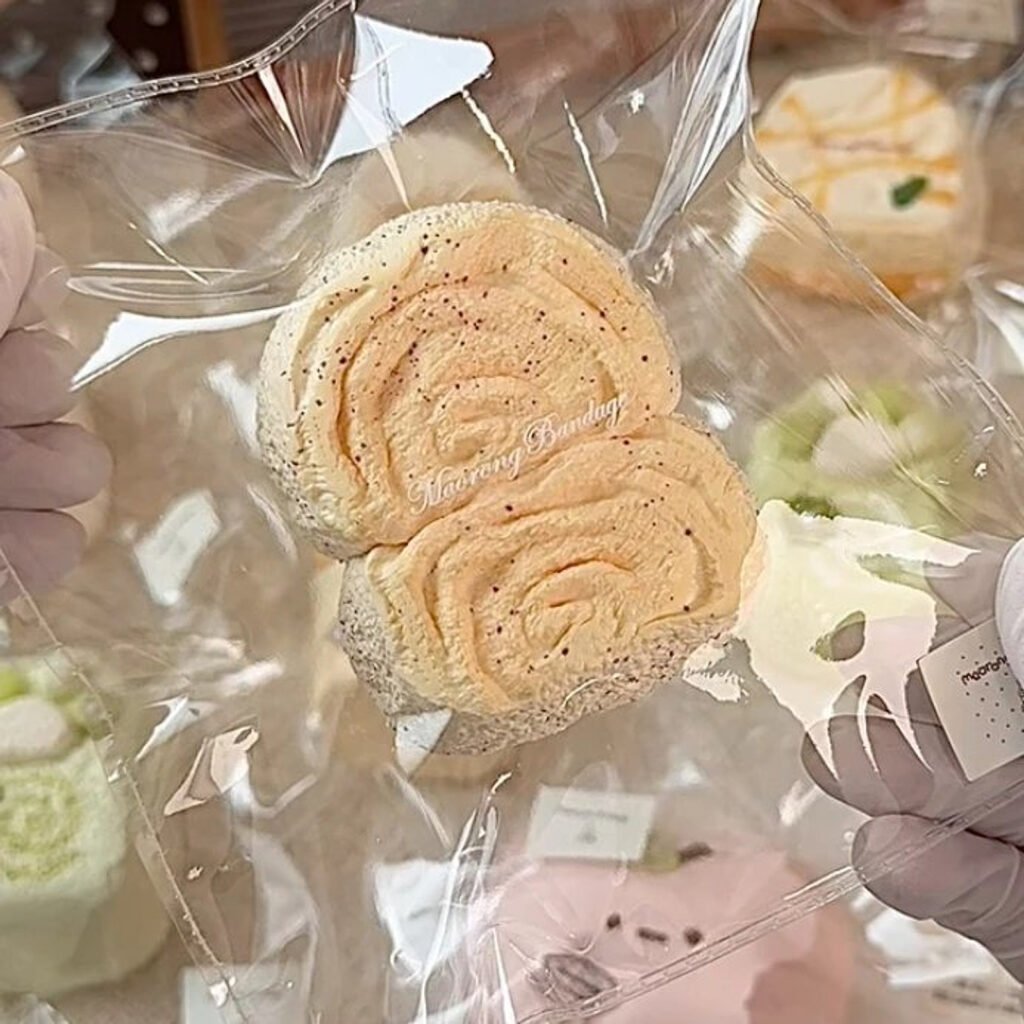 302012 MRCK Layered Bread (Glutinous Cream Texture Series) / 毛绒创可捏 千层面包(糯奶油触感系列)