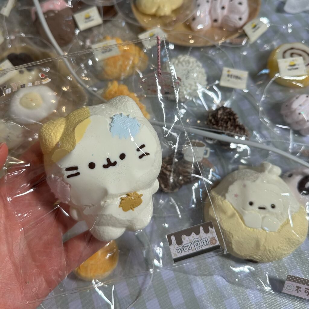 421076 Mochi Taro Nie Studio Large Patchwork Kitten (Soft Cream Texture Series) / 麻薯芋圆nie studio 补丁小猫（大号）（软奶油触感系列）