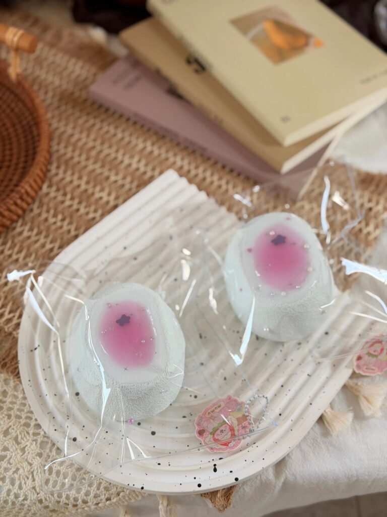 128122 Mumu Nienie Blueberry Senbei (Bubble Gum Texture Series) / 木木捏捏 蓝莓仙贝（泡泡糖触感系列）