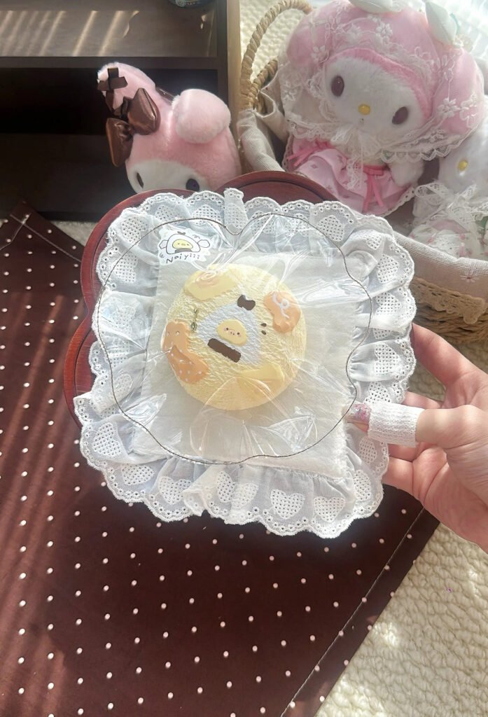 69009 Naiyiii Squishy Nostril Chick Rice Ball Round Cake (Yogurt Clay Texture Series) / Naiyiii的捏 鼻孔鸡饭团小圆饼（酸奶泥触感系列）