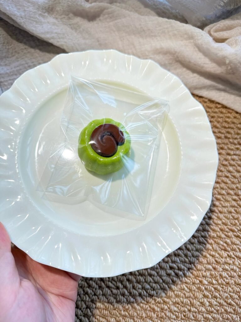 168035 Niannian Nienie Matcha Fish Cake (Sticky Clay Texture Series) / 年年的捏捏 抹茶かまぼこ（ねばねばクレイ触感シリーズ）
