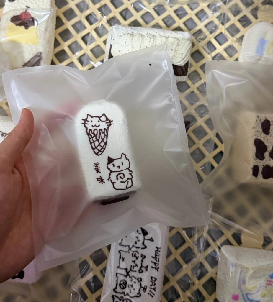 165015 Nice Mitu You Chocolate Lava Mini Bread / 奶思米兔鱿 巧克力流心小面包