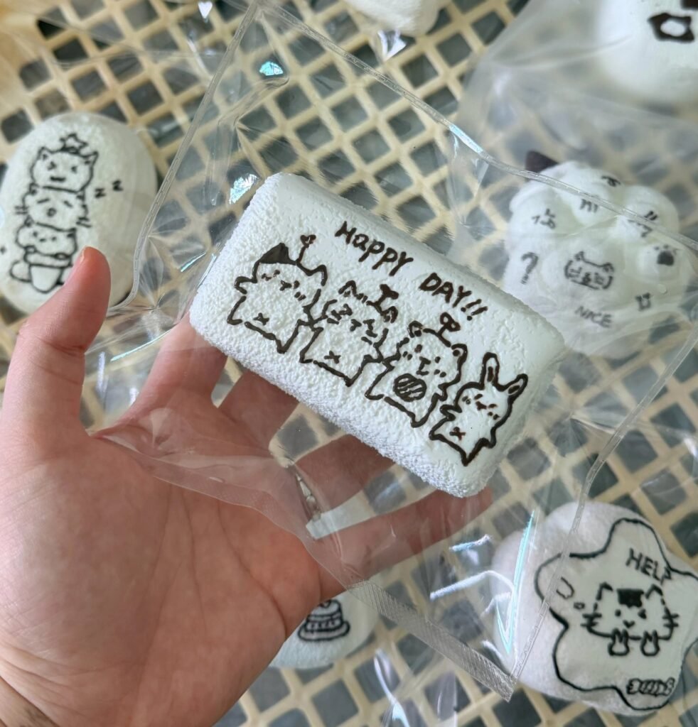 165016 Nice Mitu You Best Friends Bumpy Toast (Sticky Clay Texture Series) / 奶思米兔鱿 好朋友麻赖吐司（黏糊泥触感系列）
