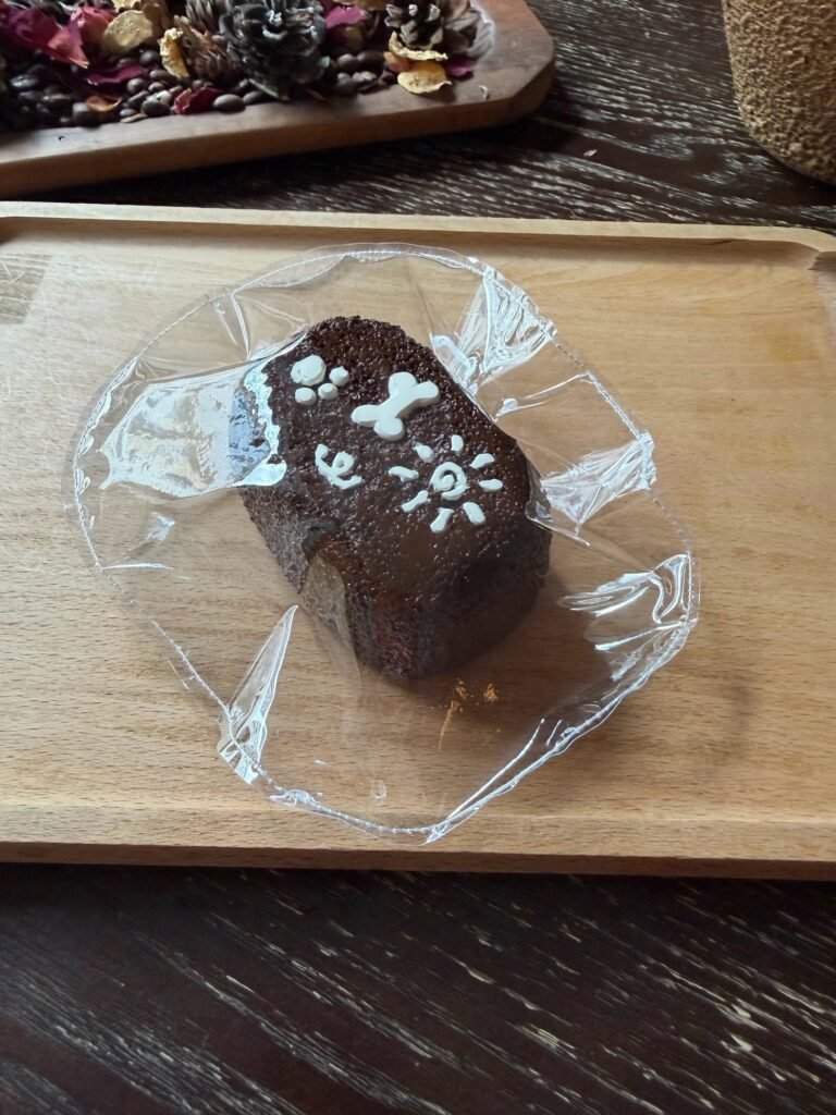 160042 Nohara Nienie Brownie Mini Senbei (Baked Cheese Clay Texture Series) / 野原捏一捏 布朗尼小仙贝(烤奶酪烤箱版触感系列)