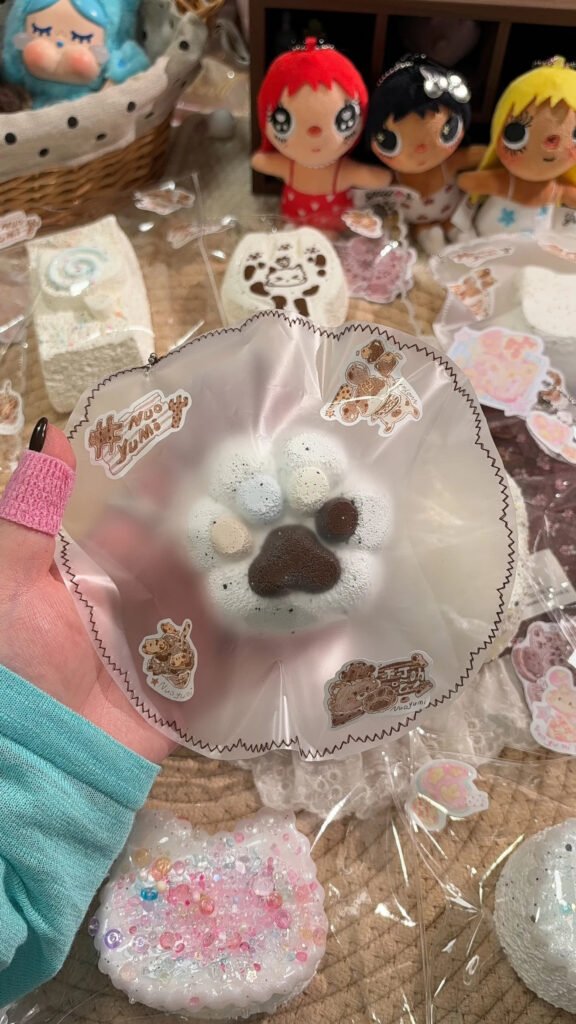 437002 NuoYumi Frosted Cat Paw (Dry Cream Clay Texture Series) / 糯玉米NuoYumi 磨砂袋猫爪（干奶油泥触感系列）
