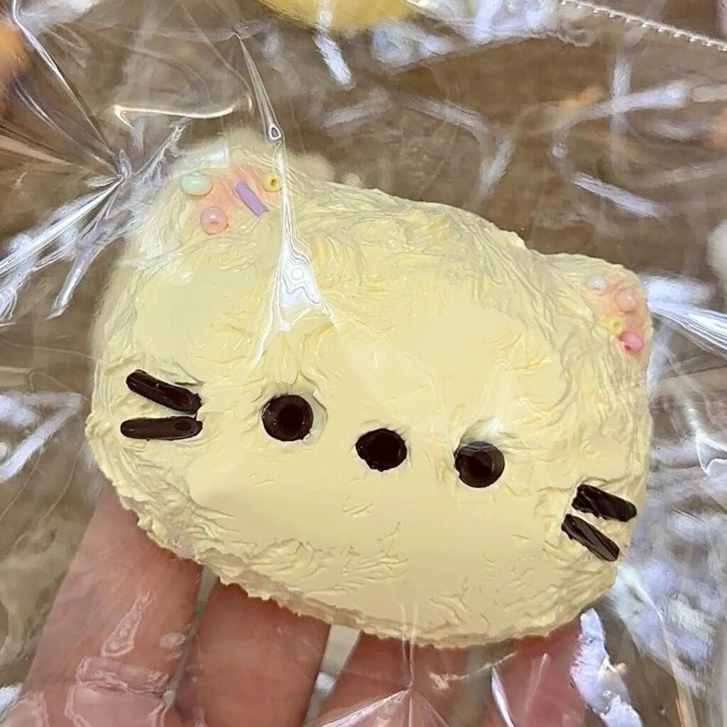 135074 Ohmo Nienie Fuzzy Little Yellow Cat Head (Heat Pad Cream Cheese Clay Texture Series) / ohmo捏捏 ふわふわ黄色いこねこの顔 (加熱パッドクリームチーズクレイ触感シリーズ)