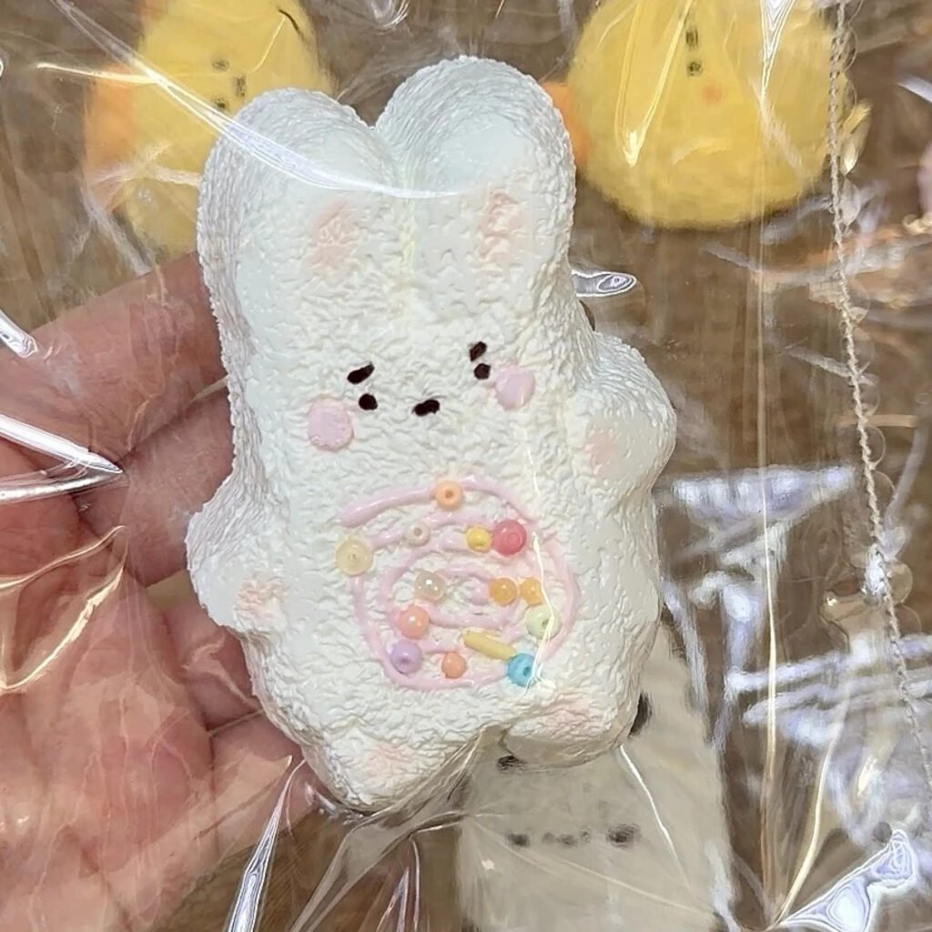 135081 Ohmo Nienie Confused Bunny (Heat Pad Cream Cheese Clay Texture Series) / ohmo捏捏 困り顔うさぎ (加熱パッドクリームチーズクレイ触感シリーズ)