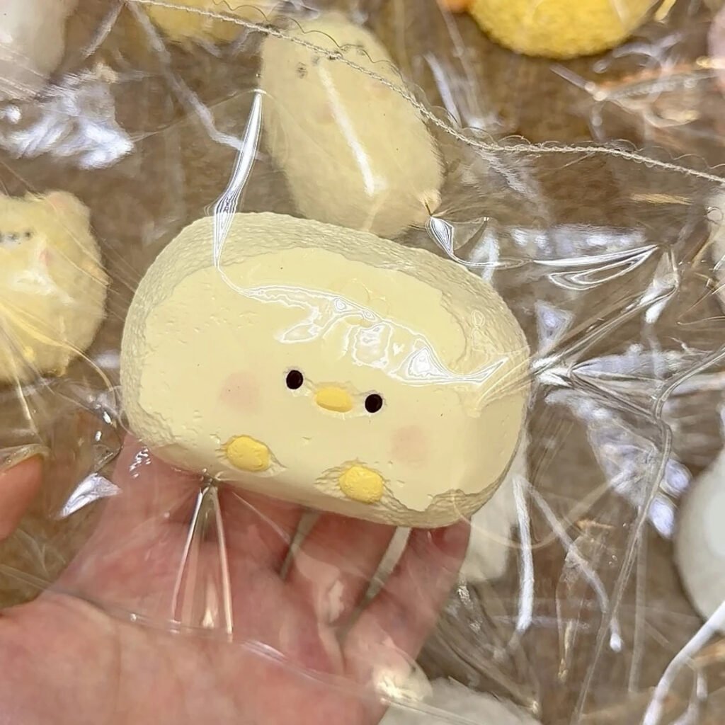 135083 Ohmo Nienie Square Chick (Heat Pad Cream Cheese Clay Texture Series) / ohmo捏捏 四角いひよこ (加熱パッドクリームチーズクレイ触感シリーズ)