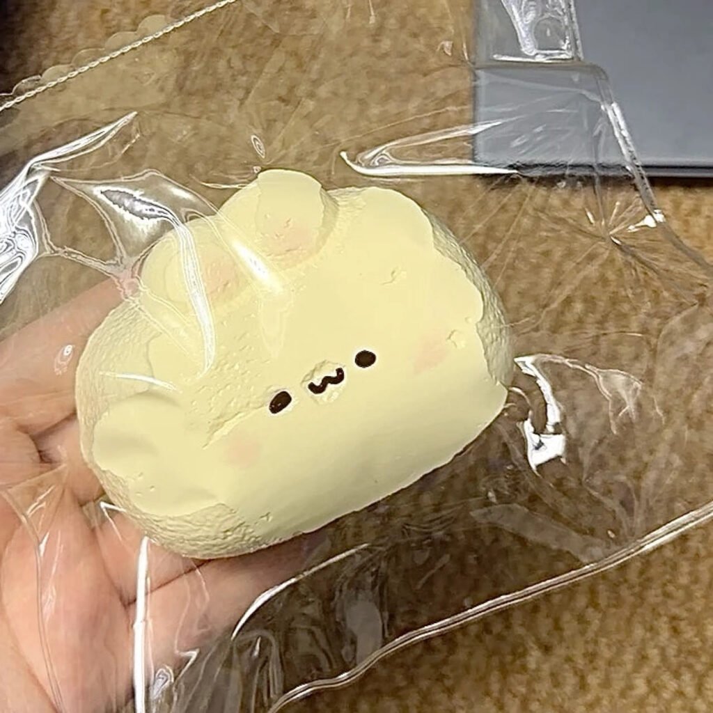 135087 Ohmo Nienie Square Bunny (Heat Pad Cream Cheese Clay Texture Series) / ohmo捏捏 四角いうさぎ (加熱パッドクリームチーズクレイ触感シリーズ)