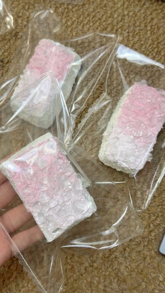 135112 Ohmo Nienie Long Rice Ball (Cream Cheese Clay Texture Series) / ohmo捏捏 长饭团（干酪泥触感系列）