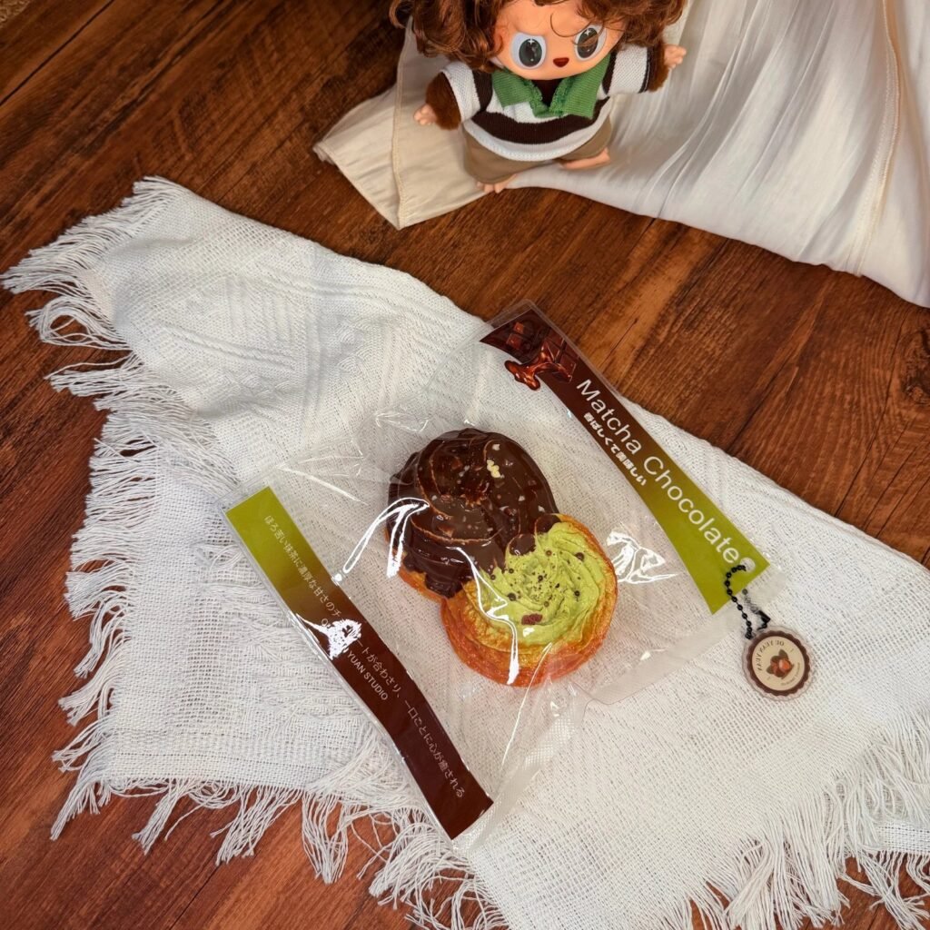 49015 Ouyuan Yuan Handmade Matcha Chocolate Croissant (Mochi Clay Texture Series) / 欧圆圆手作 抹茶巧可颂（麻薯泥触感系列）