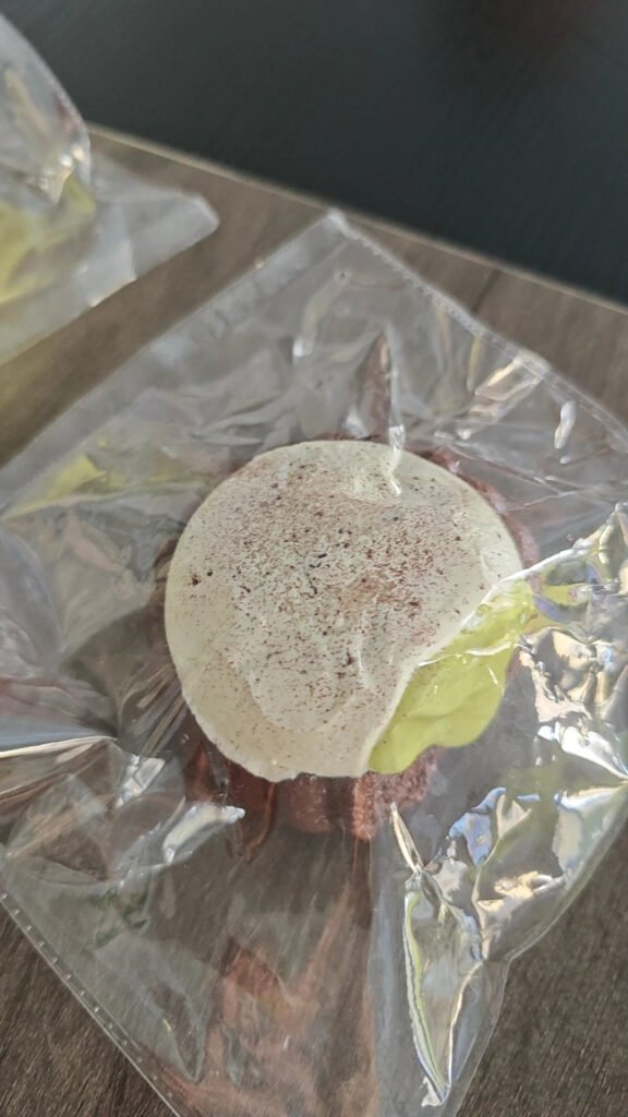 367002 Paopao Fish Shop Matcha Lava Cake / 泡泡鱼 shop 抹茶流心蛋糕