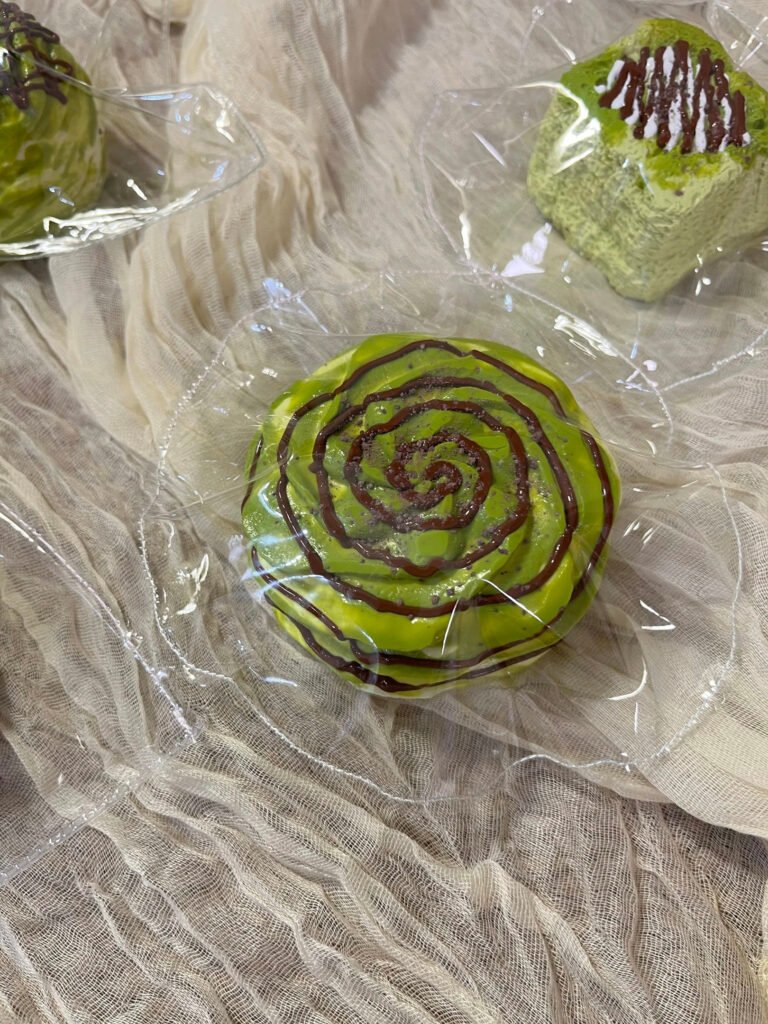 358012 Qingtian Nienie Matcha Stacked Cream (Dry Cream Texture Series) / 晴天捏捏 抹茶叠叠奶油（干奶油触感系列）
