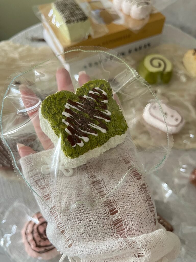 358020 Qingtian Nienie Mini Matcha Toast (Dry Cream Texture Series) / 晴天捏捏 抹茶小吐司（干奶油触感系列）