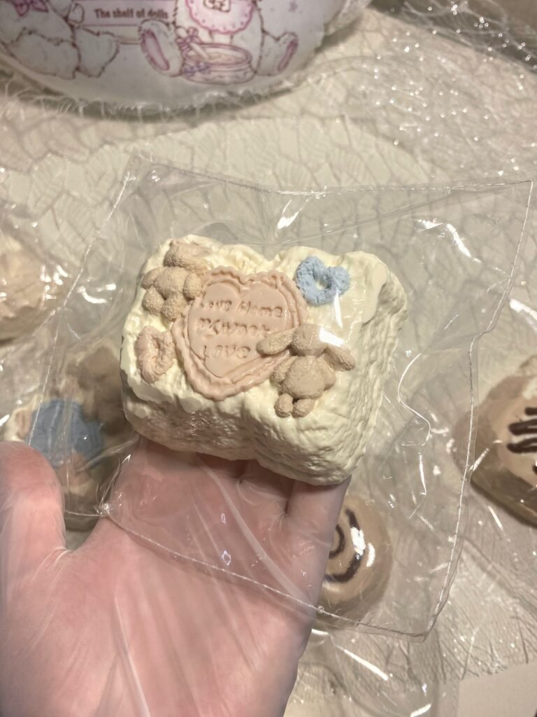 377000 Ragdoll Bunny Heart PP Toast (Cream Clay Texture Series) / Ragdoll布偶狗捏捏 小兔爱心PP吐司（奶油泥触感系列）