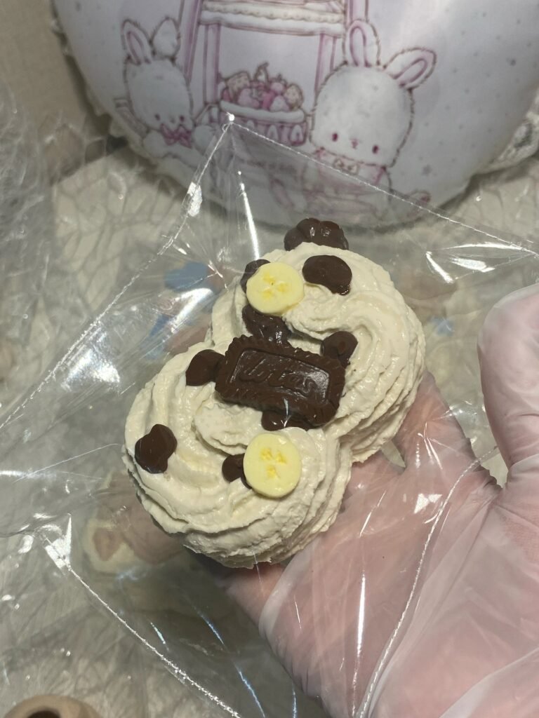 377006 Ragdoll Banana Chocolate Cookie (Cheese Clay Texture Series) / Ragdoll布偶狗捏捏 香蕉巧克力曲奇(奶酪泥触感系列)