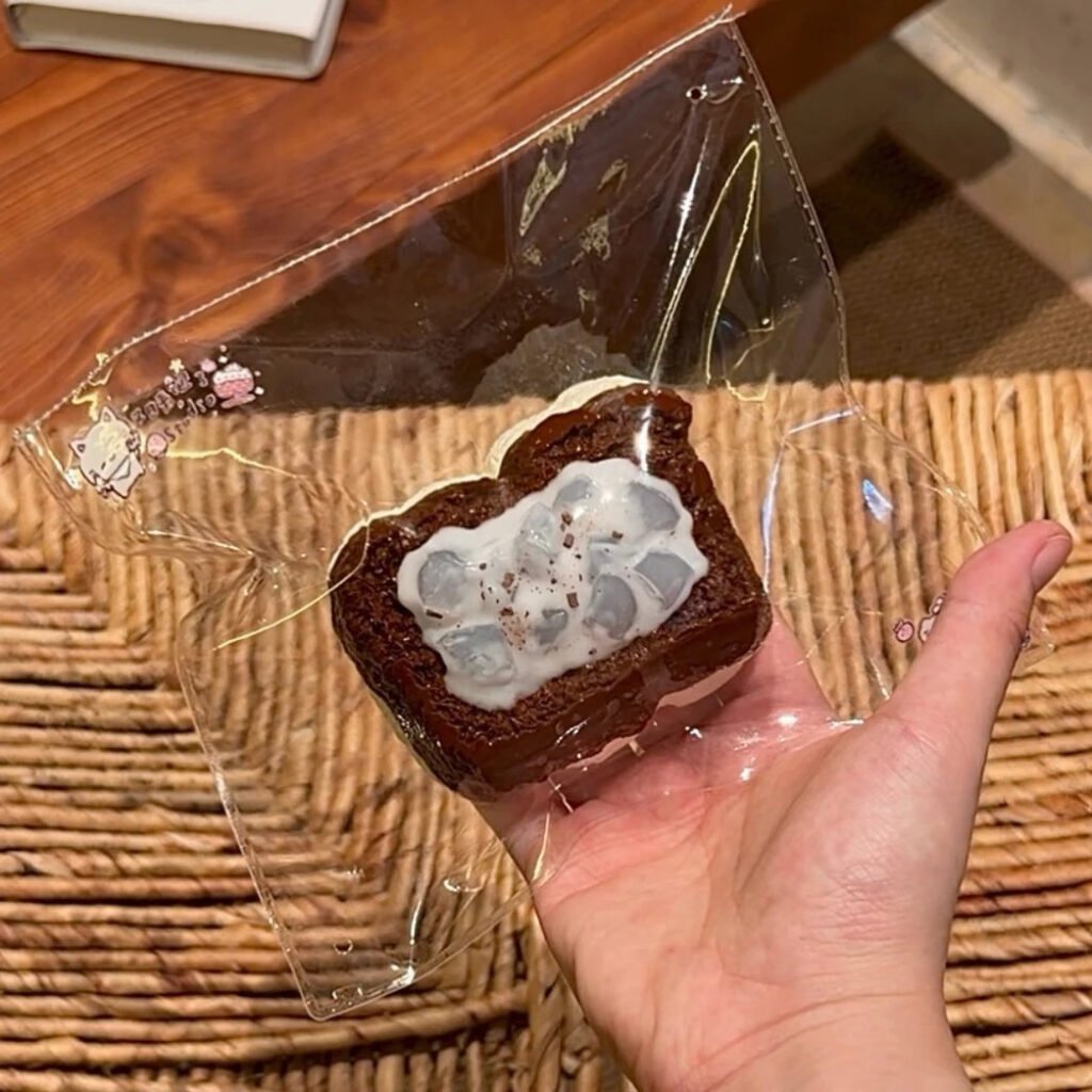 95039 Well Rested Again Squishy Coconut Milk Chocolate Toast (Butter Oven Texture Series) / 又睡饱了捏捏 ココナッツミルクチョコトースト (バターオーブン触感シリーズ)