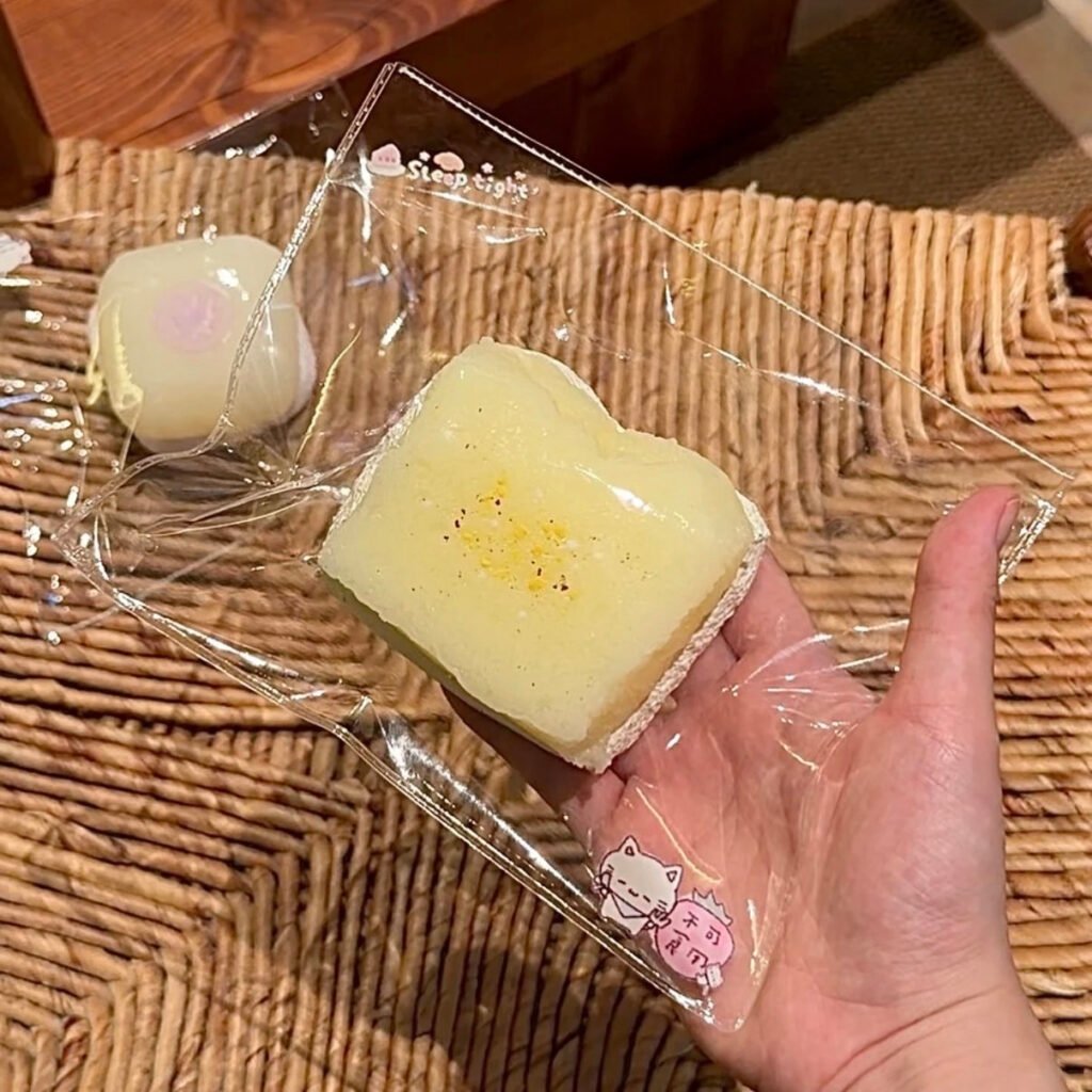 95053 Well Rested Again Squishy Rice Cake Frappe Toast (Dry Clay Oven Texture Series) / 又睡饱了捏捏 ライスケーキフラッペトースト (ドライクレイオーブン触感シリーズ)