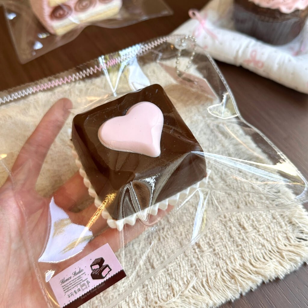 19015 Silence Studio Heart Gift Box (Glutinous Rice Clay Texture Series) / Silence Studio 爱心礼物盒子（糯米泥触感系列）