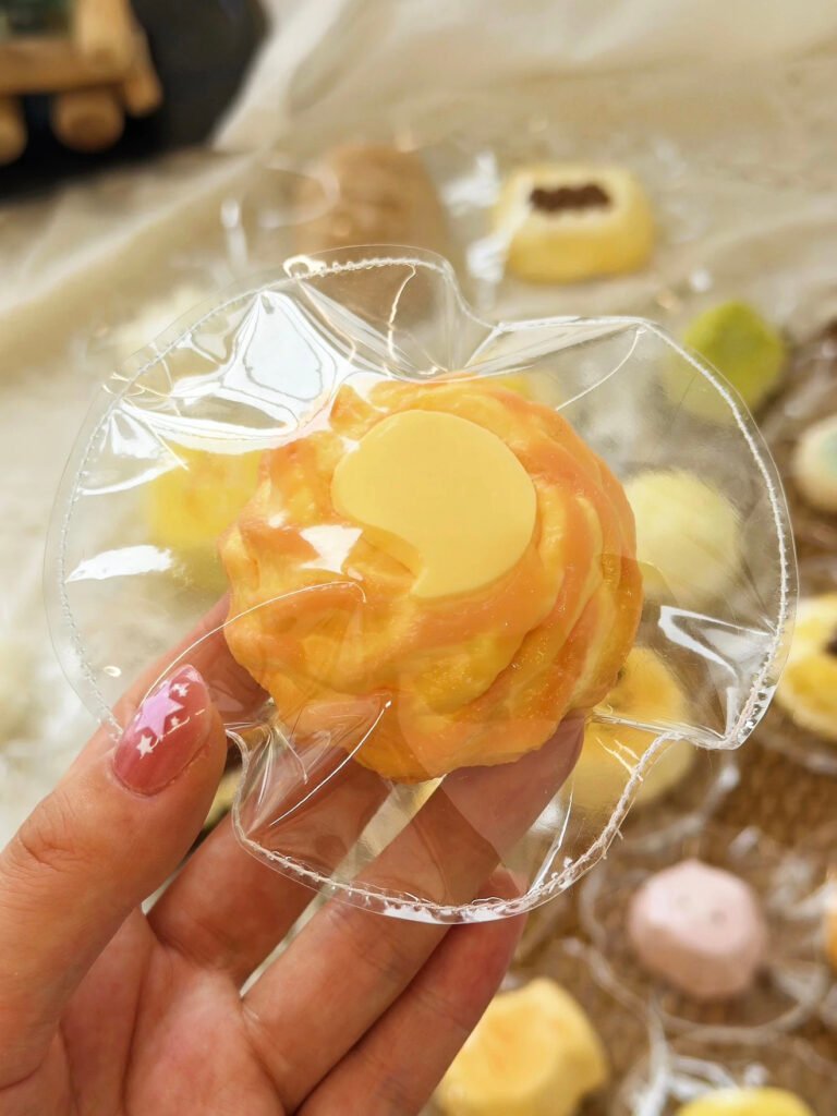 389010 Shan Laoda Nienie Cream Cookie (Whipped Cream Texture Series) / 闪老大捏捏 奶油曲奇（绵奶油触感系列）