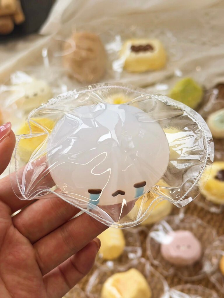 389013 Shan Laoda Nienie Clear Crying Bun (Light Cream Texture Series) / 闪老大捏捏 透明哭哭包（轻奶油触感系列）
