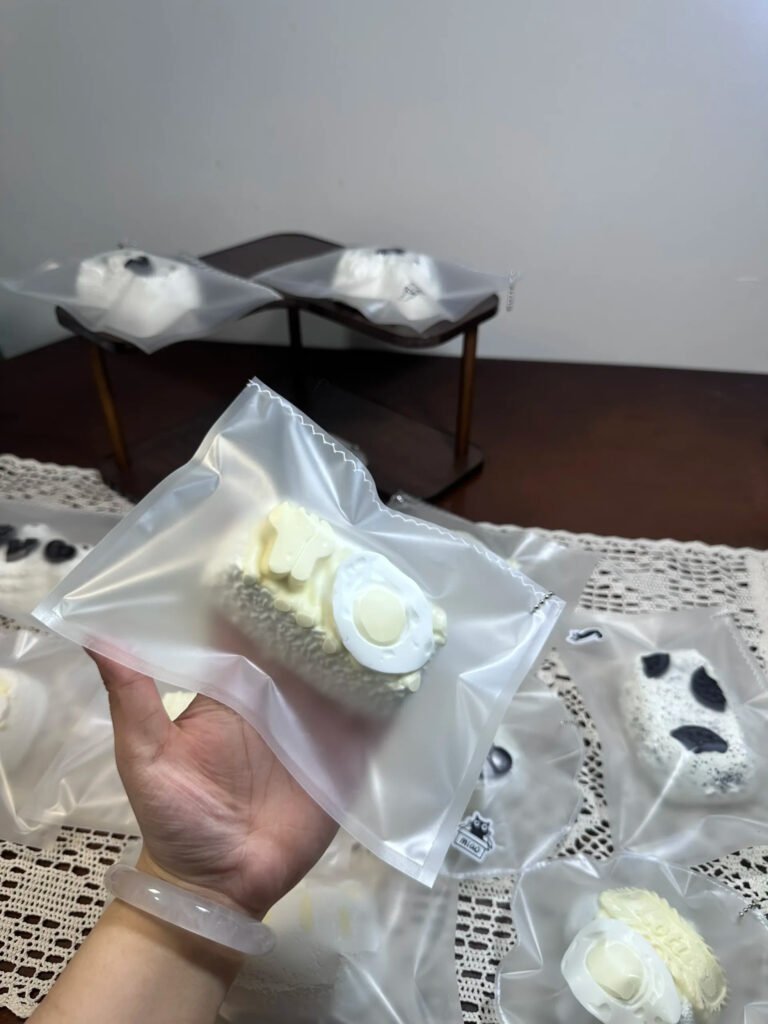 341002 Songzi Egg Long Rice Ball (Soft Dry Cheese Texture Series) / 松子 たまごロングおにぎり (ソフトドライチーズ触感シリーズ)