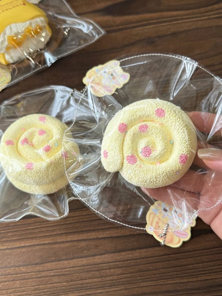 401012 Spring Kindergarten Polka Dot Roll (Light Cream Texture Series) / 春日幼稚园 波点卷（轻奶油触感系列）