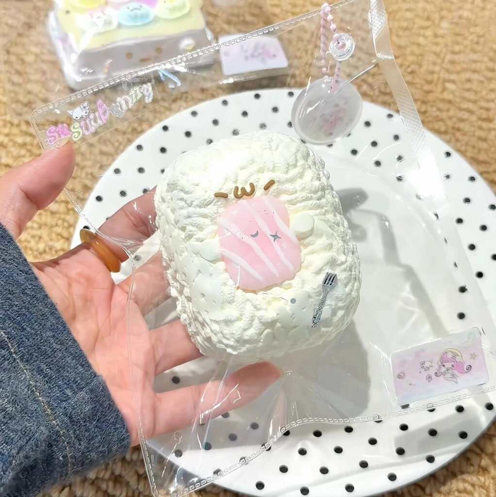 422007 Susuubunny Hugging Salmon / susuubunny 抱抱三文鱼