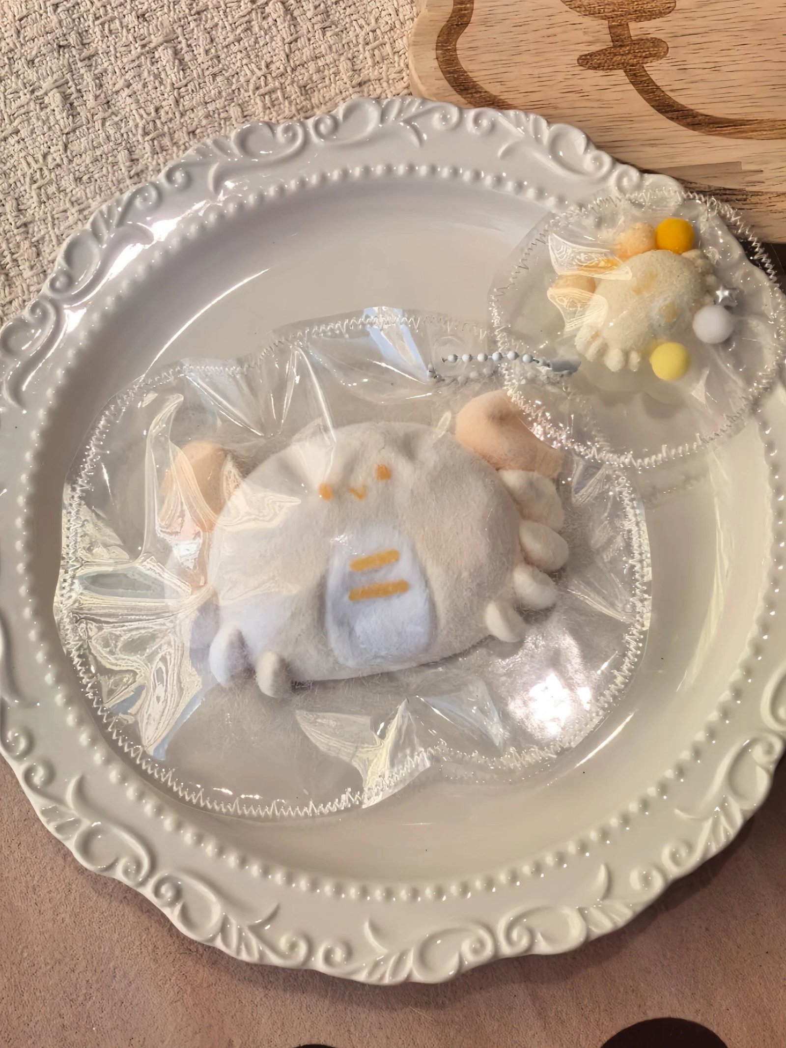 348005 Little Tomato Crab Parent-and-Child Bun (Flocked Ice Cream Clay Texture Series) / 小番茄捏捏铺 螃蟹子母包(冰糕泥裹绒触感系列)