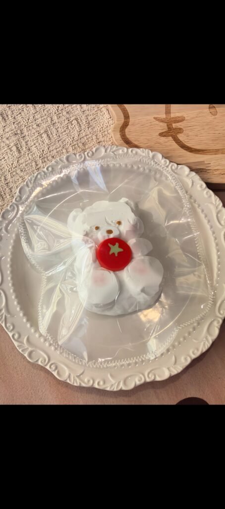 348015 Little Tomato Tomato Gummy Bear (Milkshake Clay Texture Series) / 小番茄捏捏铺 番茄软糖小熊（奶昔泥触感系列）