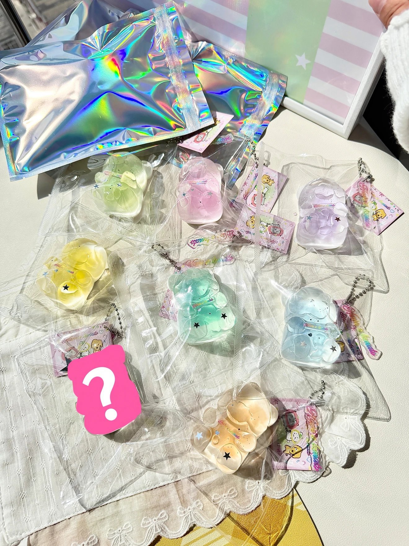 381000 Have a Tomato Gummy Bear Blind Bag (Glutinous Rice Clay Texture Series) / 来一颗番茄吧 小熊软糖盲袋(糯米泥触感系列)