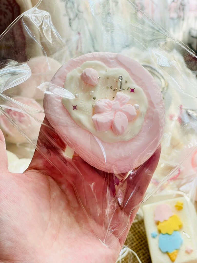 390010 Unicorn Lianjiang Sakura Cream Cake Roll (Yogurt Clay Texture Series) / 独角兽恋酱史莱姆捏捏 樱花奶油蛋糕卷（酸奶泥触感系列）