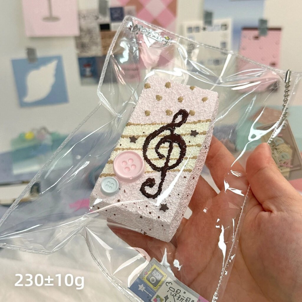 342010 Wakey Vintage Musical Note Long Toast (Dry Glutinous Clay Texture Series) / 醒醒 レトロ音符ロングトースト (ドライもちクレイ触感シリーズ)