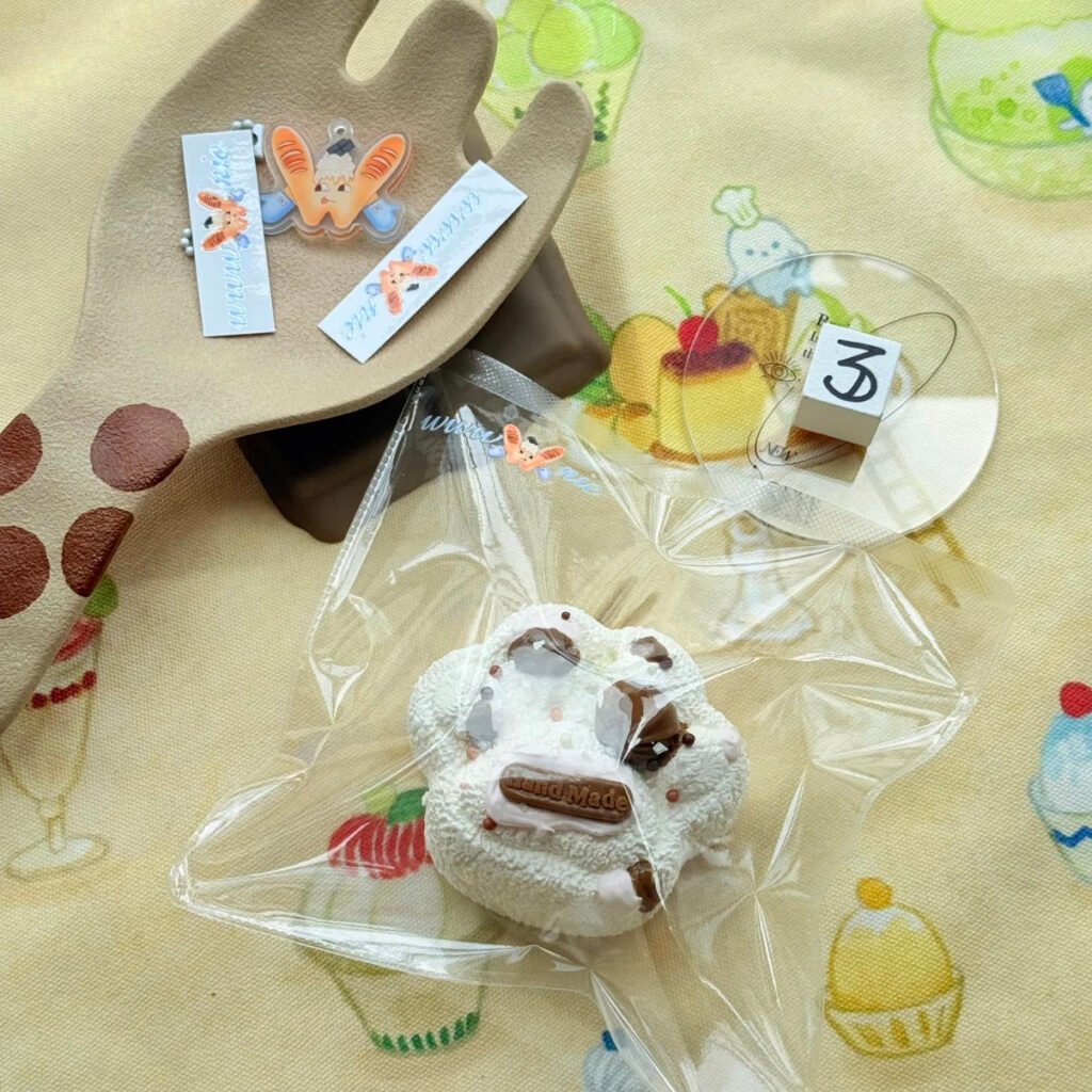 383003 W Nienie Cocoa Cat Paw (Thick Yogurt Texture Series) / 达不溜捏 可可猫爪(厚酸奶触感系列)