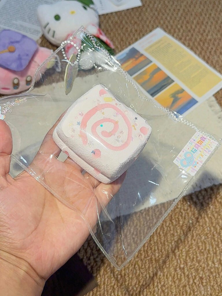65014 Playful Mouse Squishy Swirl Marshmallow (Fluffy Light Cream Texture Series) / 顽皮鼠捏捏 圈圈棉花糖（蓬松轻奶油触感系列）