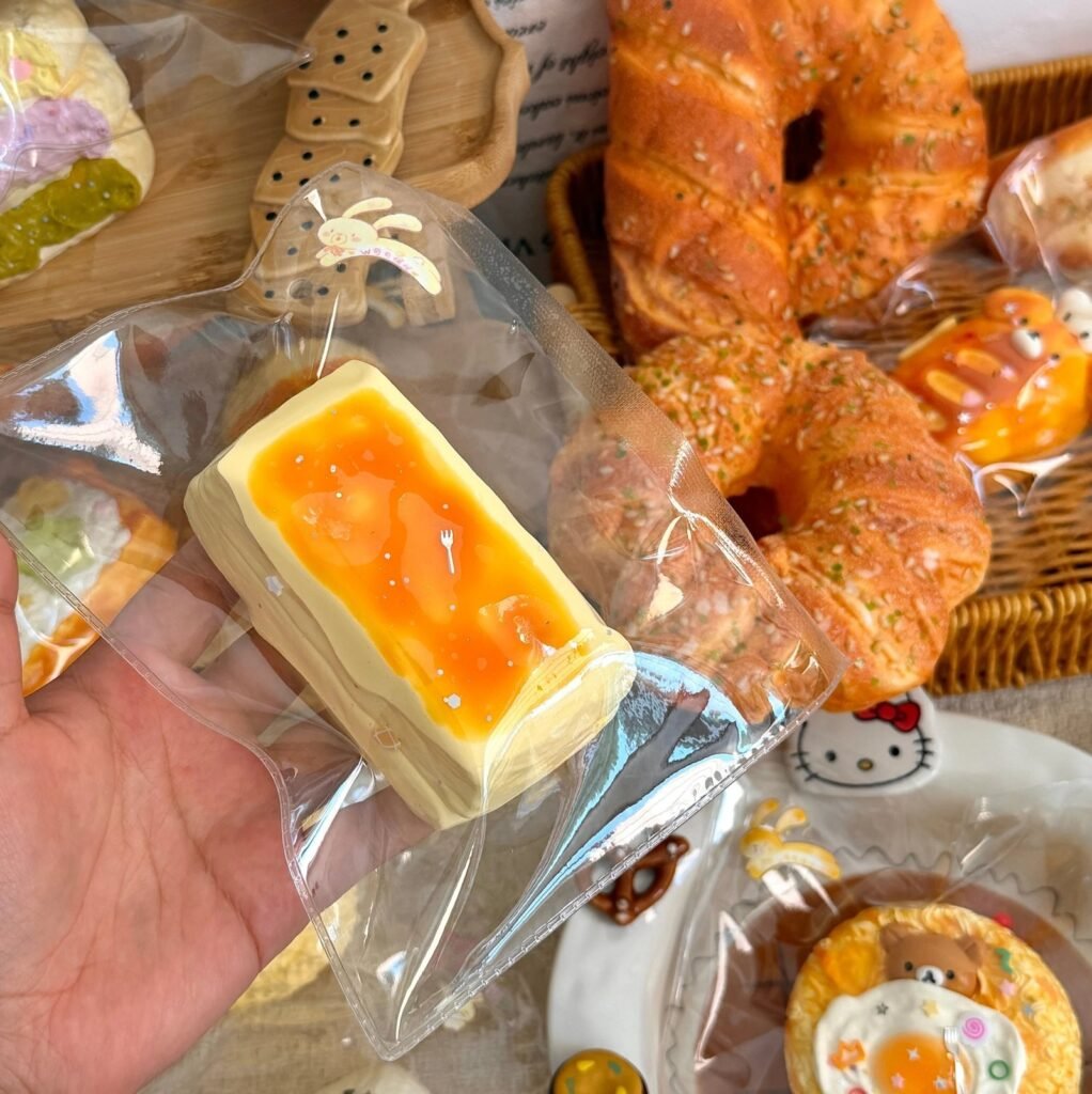 248004 W Qiqi Guaiguai Double-Layer Cheese Stick (Lazy Cream Texture Series) / w奇奇怪怪 双层乳酪条 (懒奶油触感系列)