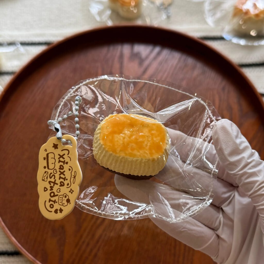 339029 Xiaxia Vending Machine Baked Cheesecake (Moldable Clay Texture Series) / 夏夏de贩卖机 ベイクドチーズケーキ (成形可能クレイ触感シリーズ)