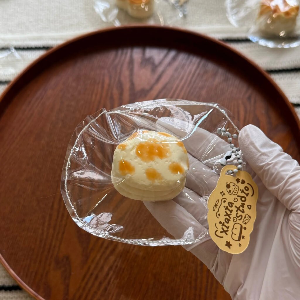 339030 Xiaxia Vending Machine Baked Layered Rice Cake (Moldable Clay Texture Series) / 夏夏de贩卖机 焼きレイヤー餅 (成形可能クレイ触感シリーズ)