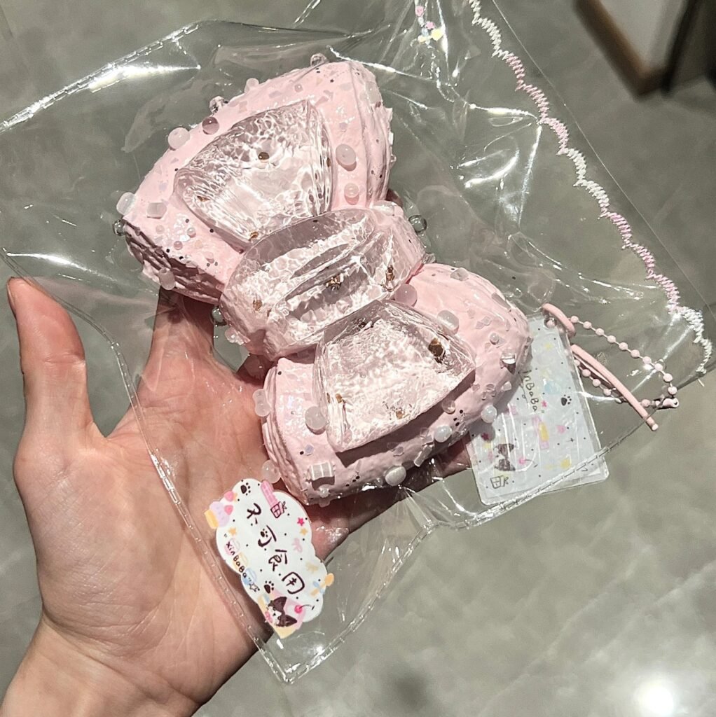 366006 XinBaBa Pink-Brown Bow (New Cream Clay Texture Series) / XinBaBa 粉棕蝴蝶结（新奶油触感系列）