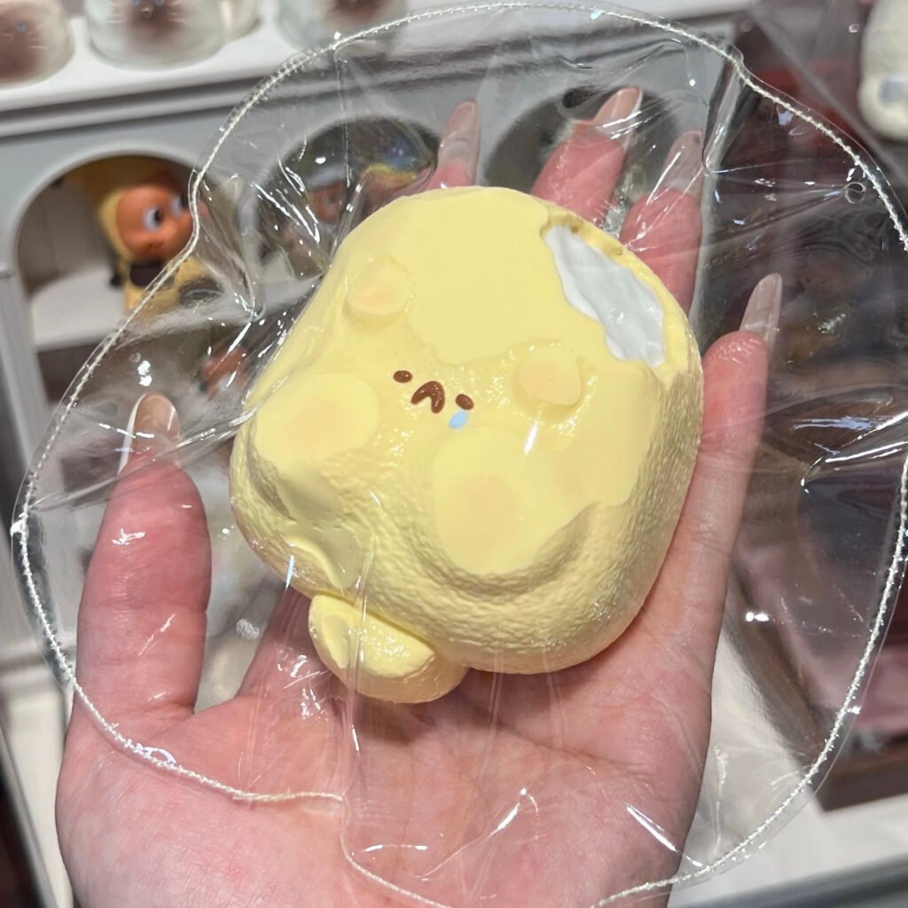 125035 Xiu Maomi Nienie Bitten Popsicle Mouse (Glutinous Cream Texture Series) / 修猫咪捏捏 咬一口雪糕鼠鼠（糯奶油触感系列）