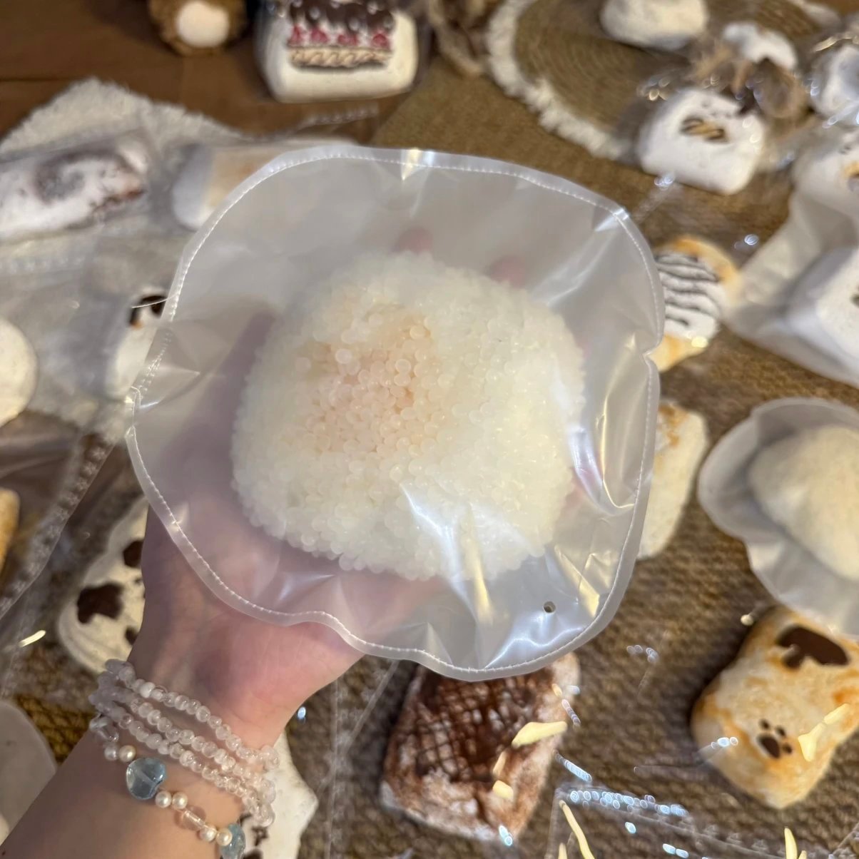 362017 Xiao Ling Shui Xiang Xiang Frosted Bread (Ultra-Soft Mud Texture Series) / 小灵睡香香 磨砂面包(烂泥触感系列)