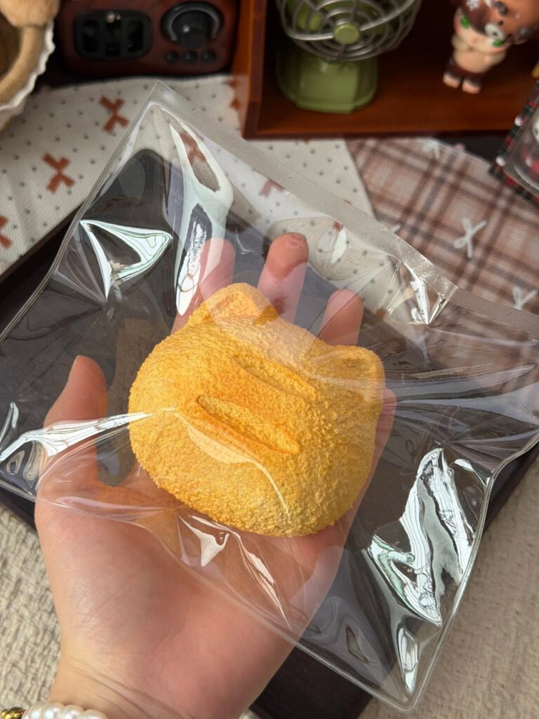 52057 Xiao Lin Jiang Flocked Cat-Head Bread (Coco Pure Clay Texture Series) / 小琳酱捏捏 植绒猫头面包（coco纯泥触感系列）