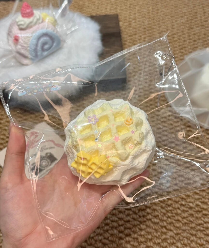 318011 Xiaoyun Diary Cheese Waffle / 小云日记（捏捏版） 芝士华夫饼