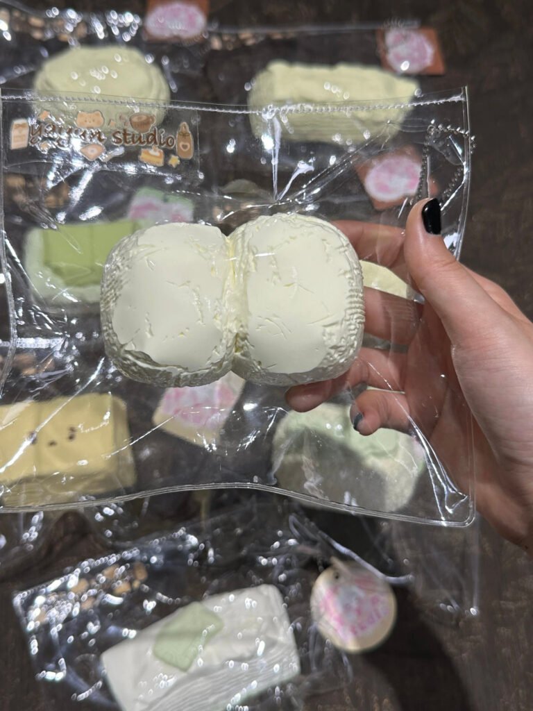 346000 Yayun Squishy Island Double Knot (Milk Paste Clay Texture Series) / 雅云萌捏岛 二连疙瘩（奶膏触感系列）