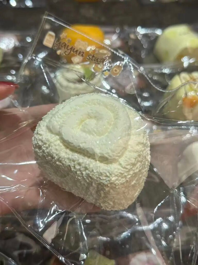 346007 Yayun Squishy Island Swiss Roll (Pure Clay Texture Series) / 雅云萌捏岛 瑞士卷（纯泥触感系列）