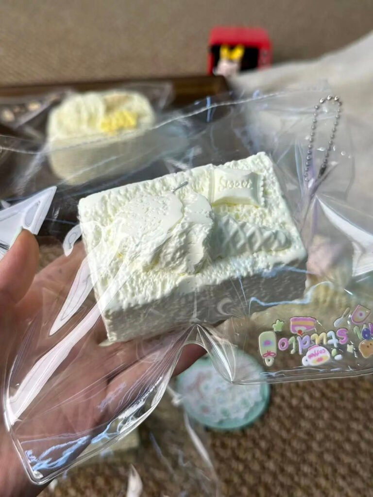 346024 Yayun Squishy Island Ice Cream Short Toast (Glutinous Rice Cake Clay Texture Series) / 雅云萌捏岛 冰激凌短吐司（糍粑泥触感系列）