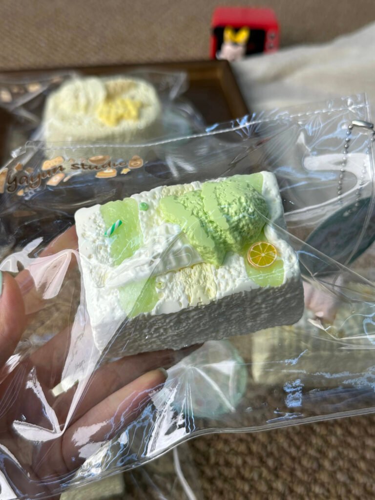 346055 Yayun Squishy Island Lime Ice Cream Toast (Dry Clay Texture Series) / 雅云萌捏岛 青柠冰激凌吐司(干噎泥触感系列)
