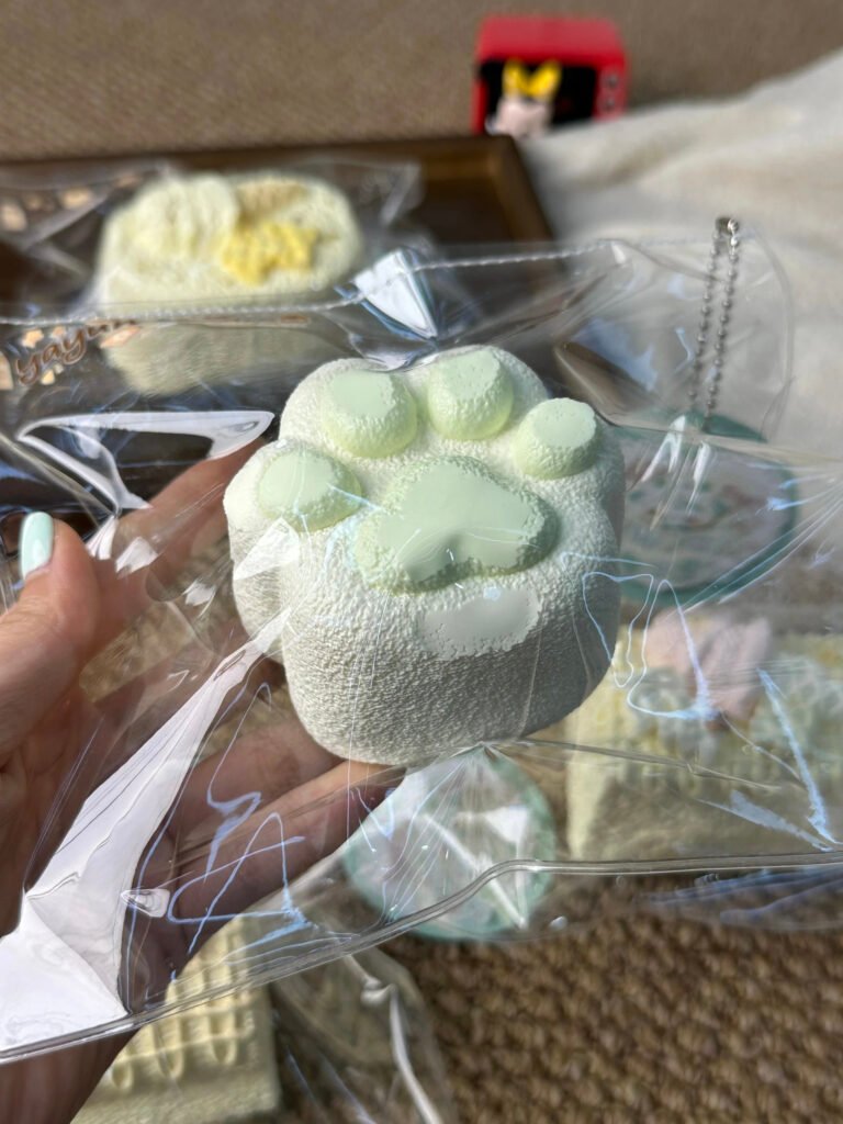 346056 Yayun Squishy Island Light Matcha Cat Paw (Dry Clay Texture Series) / 雅云萌捏岛 浅抹茶猫爪(干噎泥触感系列)